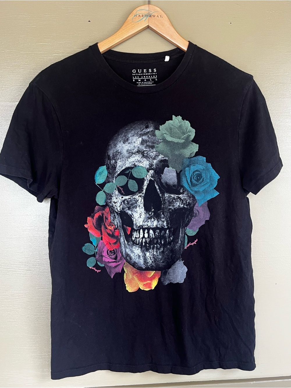 GUESS Black Short-Sleeve Skull Tee with Multicolor Rose Print